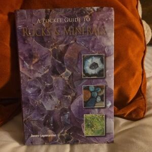 Pocket Guide to Rocks & Minerals - Purple Edition